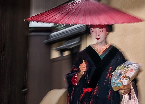 Geisha in the Rain (A). Creator: Dorte Verner