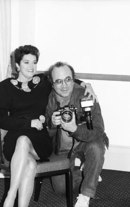 Framed Print : Gemma Craven and Bob Hoskins, BAFTA, Picadilly, London, 1990. Artist: Brian O Connor Framed Print : Gemma Craven and Bob Hoskins, BAFTA, Picadilly, London, 1990. Artist: Brian O Connor