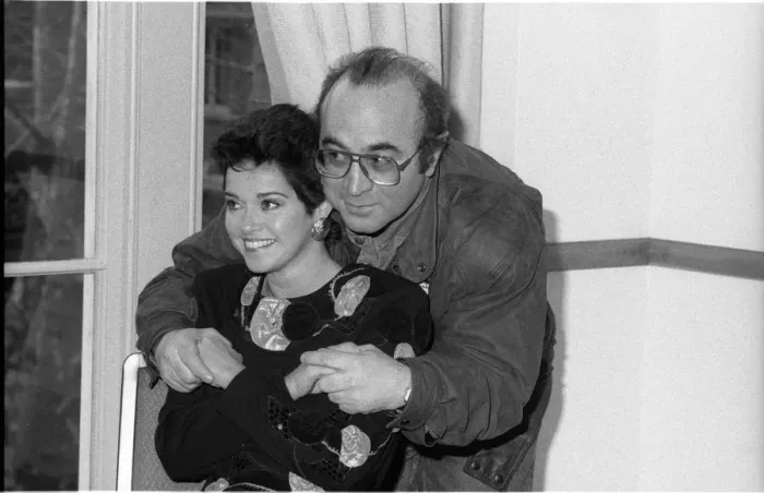 Framed Print : Gemma Craven and Bob Hoskins, BAFTA, Picadilly, London, 1990. Artist: Brian O Connor Framed Print : Gemma Craven and Bob Hoskins, BAFTA, Picadilly, London, 1990. Artist: Brian O Connor