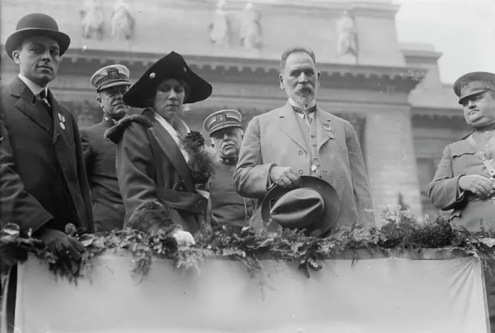 Framed Print : Gen. E. Nunez & Julia, between c1915 and c1920. Creator: Bain News Service Framed Print : Gen. E. Nunez & Julia, between c1915 and c1920. Creator: Bain News Service