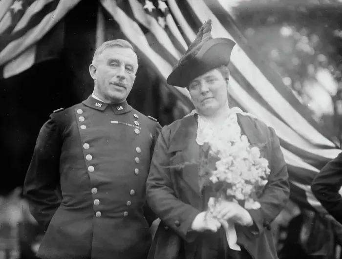Framed Print : Gen. Leonard Wood and wife, between c1910 and c1915. Creator: Bain News Service Framed Print : Gen. Leonard Wood and wife, between c1910 and c1915. Creator: Bain News Service