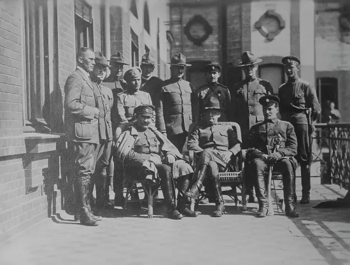 Framed Print : Gen. Semenoff & Gen. Graves, between c1915 and c1920. Creator: Bain News Service Framed Print : Gen. Semenoff & Gen. Graves, between c1915 and c1920. Creator: Bain News Service