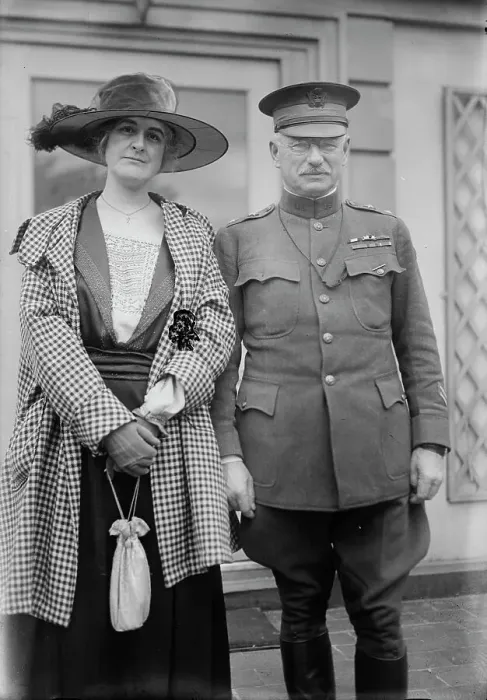 Framed Print : Gen. W.G. Haan & wife, between c1915 and c1920. Creator: Bain News Service Framed Print : Gen. W.G. Haan & wife, between c1915 and c1920. Creator: Bain News Service