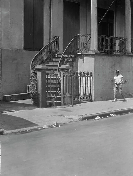 General Beauregard's house, 1113 Chartres Street, New Orleans, between 1920 and 1926. Creator: Arnold Genthe