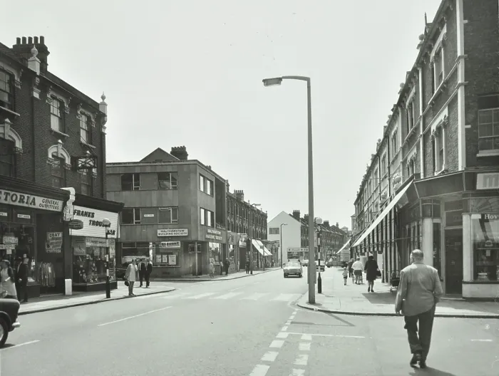 Framed Print : General view of Hoe Street, Walthamstow, London, 1970. Creator: Unknown Framed Print : General view of Hoe Street, Walthamstow, London, 1970. Creator: Unknown