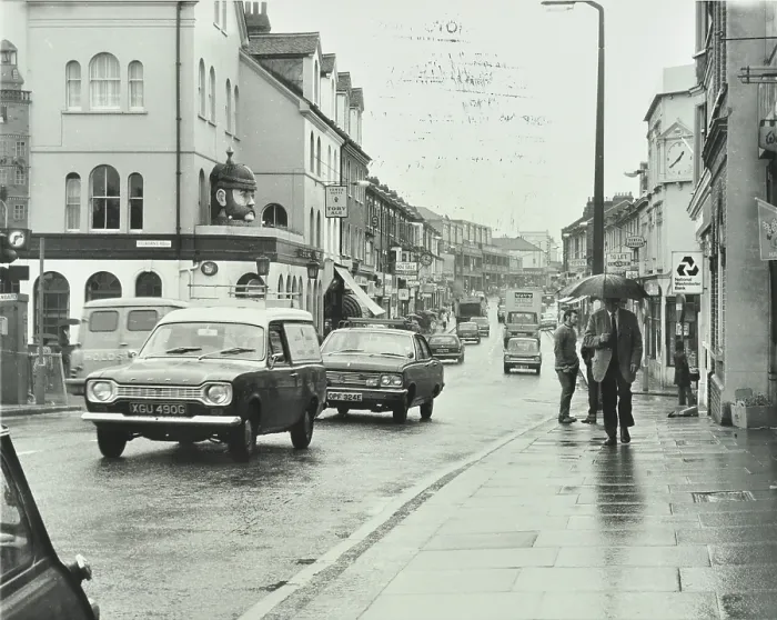 Framed Print : General view of Hoe Street, Walthamstow, London, 1972. Creator: Unknown Framed Print : General view of Hoe Street, Walthamstow, London, 1972. Creator: Unknown