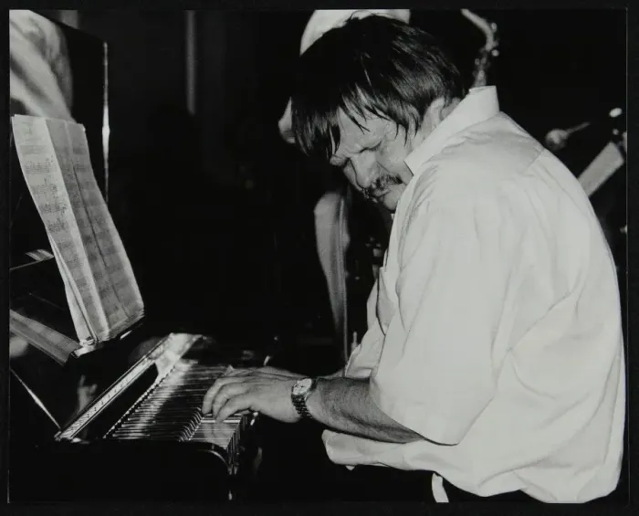Framed Print : Geoff Eales playing the piano at The Fairway, Welwyn Garden City, Hertfordshire, 11 March 2001 Framed Print : Geoff Eales playing the piano at The Fairway, Welwyn Garden City, Hertfordshire, 11 March 2001