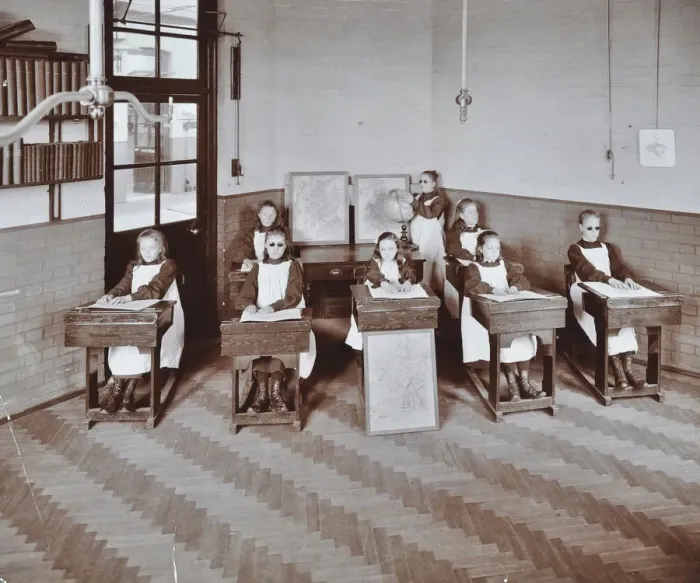 Framed Print : Geography lesson at Elm Lodge Residential School for Elder Blind Girls, London, 1908 Framed Print : Geography lesson at Elm Lodge Residential School for Elder Blind Girls, London, 1908