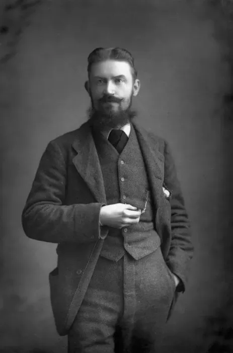 Framed Print : George Bernard Shaw (1856-1950) Irish dramatist, critic and Fabian, 1893. Artist: W&D Downey Framed Print : George Bernard Shaw (1856-1950) Irish dramatist, critic and Fabian, 1893. Artist: W&D Downey