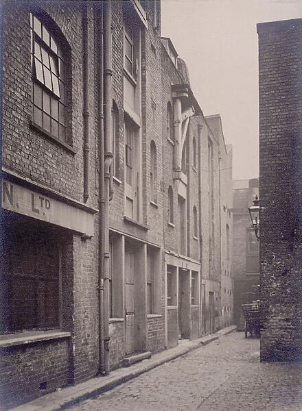 George and Catherine Wheel Alley, London, c1912