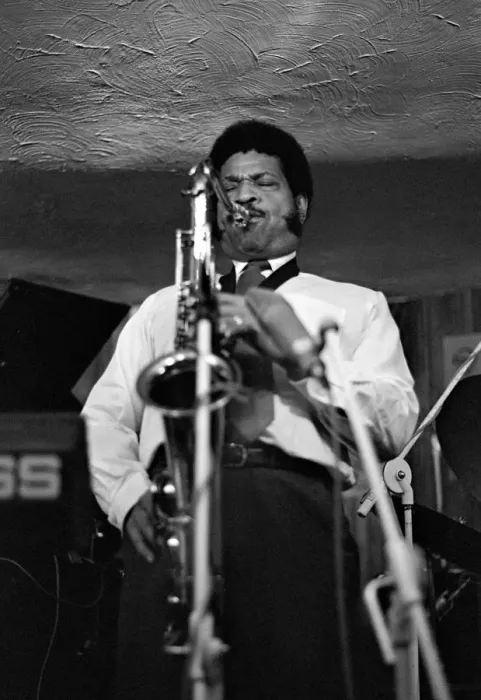 Framed Print : George Coleman, Bass Clef, Hoxton Square, London, 1986. Artist: Brian O Connor Framed Print : George Coleman, Bass Clef, Hoxton Square, London, 1986. Artist: Brian O Connor