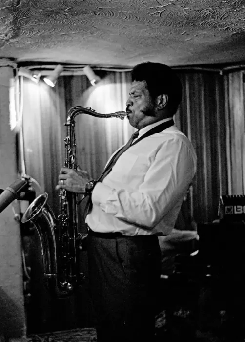 Framed Print : George Coleman, Bass Clef, Hoxton Square, London, August 1987. Artist: Brian O Connor Framed Print : George Coleman, Bass Clef, Hoxton Square, London, August 1987. Artist: Brian O Connor