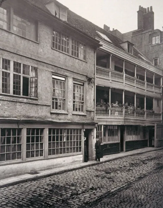 Framed Print : The George Inn, Borough High Street, Southwark, London, 1881. Artist: Henry Dixon Framed Print : The George Inn, Borough High Street, Southwark, London, 1881. Artist: Henry Dixon