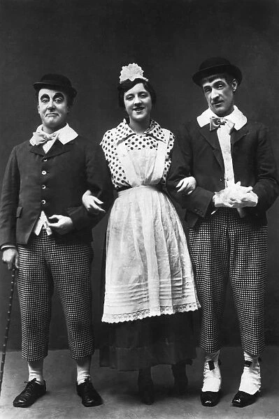 George Robey, Violet Loraine and Alfred Lester, music hall entertainers, early 20th century. Artist: Wrather & Buys