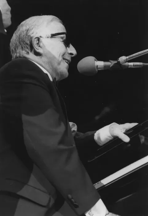 Framed Print : George Shearing, David Jacobs, Barbican, London, 1996. Creator: Brian Foskett Framed Print : George Shearing, David Jacobs, Barbican, London, 1996. Creator: Brian Foskett
