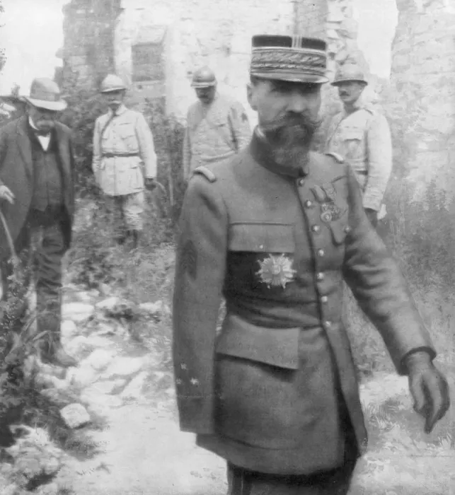 Framed Print : Georges Clemenceau and General Gouraud, 6th July 1918 Framed Print : Georges Clemenceau and General Gouraud, 6th July 1918