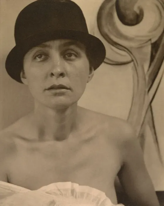 Framed Print : Georgia O Keeffe, 1918. Creator: Alfred Stieglitz Framed Print : Georgia O Keeffe, 1918. Creator: Alfred Stieglitz
