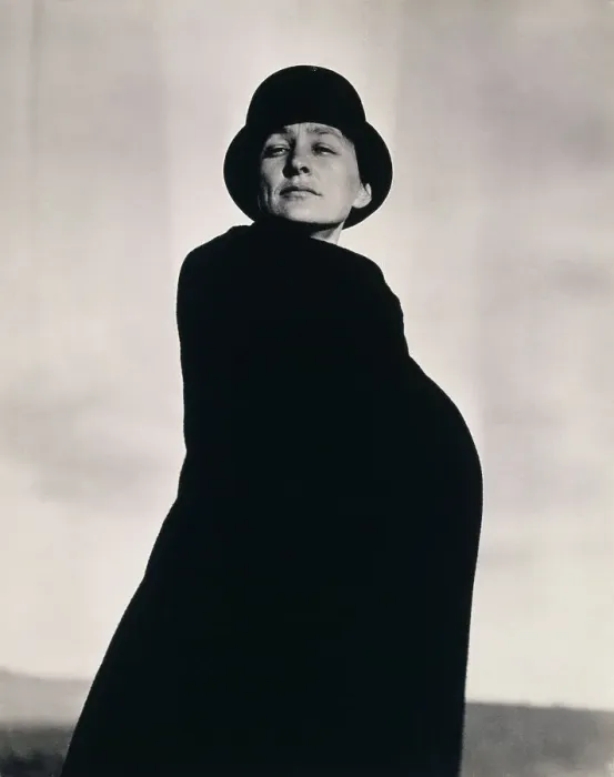 Framed Print : Georgia O'Keeffe, ca 1920-1921. Creator: Stieglitz, Alfred (1864-1946) Framed Print : Georgia O'Keeffe, ca 1920-1921. Creator: Stieglitz, Alfred (1864-1946)