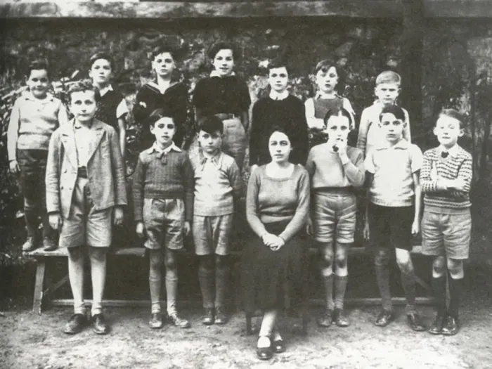 Framed Print : Georgy Efron among his schoolfellows, 1930s Framed Print : Georgy Efron among his schoolfellows, 1930s