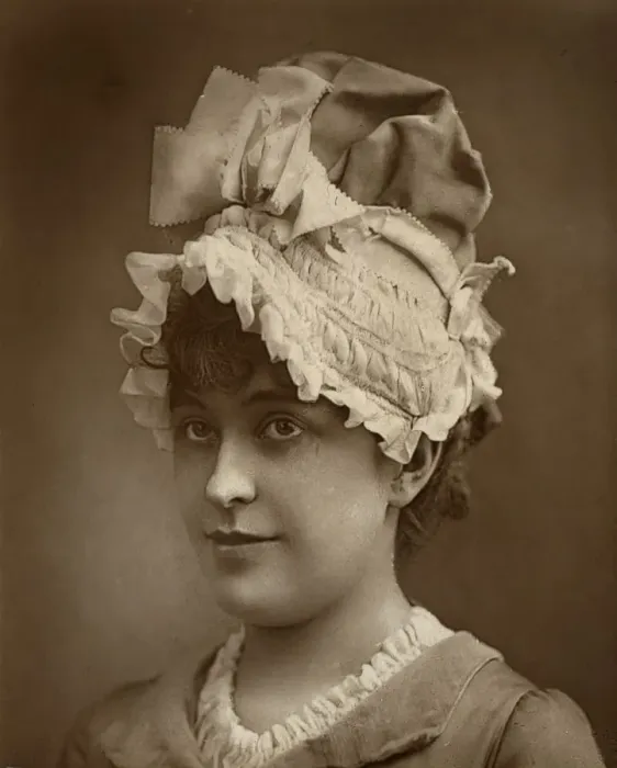 Framed Print : Geraldine Ulmar, American singer and actress, 1887. Artist: Ernest Barraud Framed Print : Geraldine Ulmar, American singer and actress, 1887. Artist: Ernest Barraud