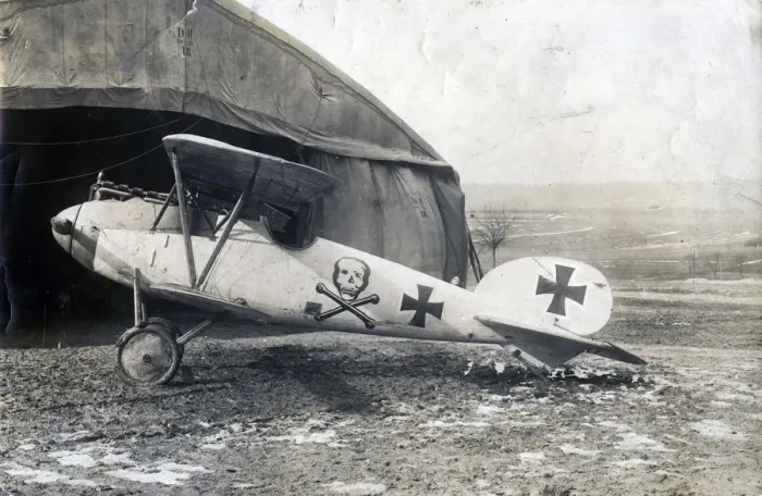Framed Print : German Albatros DV, Souilly, France, 2 January 1918 Framed Print : German Albatros DV, Souilly, France, 2 January 1918