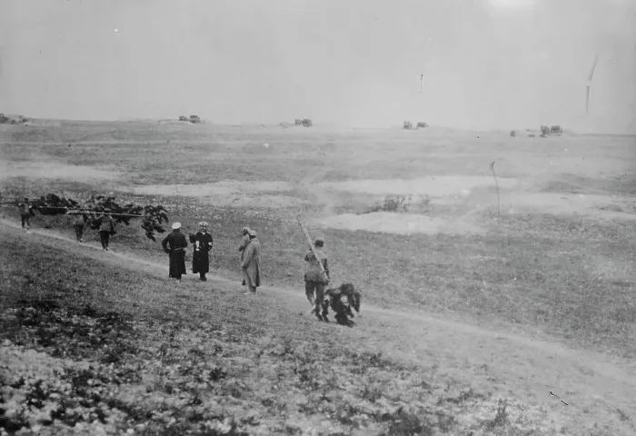 Framed Print : German Artillery near Verdun, between 1914 and c1915. Creator: Bain News Service Framed Print : German Artillery near Verdun, between 1914 and c1915. Creator: Bain News Service