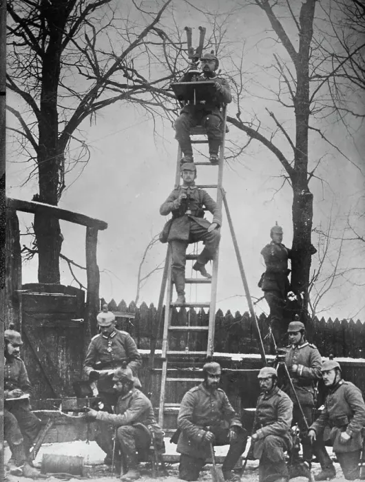 Framed Print : German observers, between c1915 and 1918. Creator: Bain News Service Framed Print : German observers, between c1915 and 1918. Creator: Bain News Service