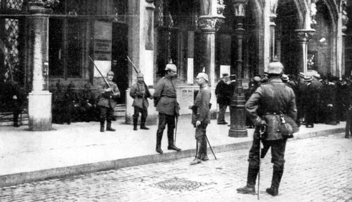 Framed Print : German occupation of Brussels, First World War, 1914 Framed Print : German occupation of Brussels, First World War, 1914