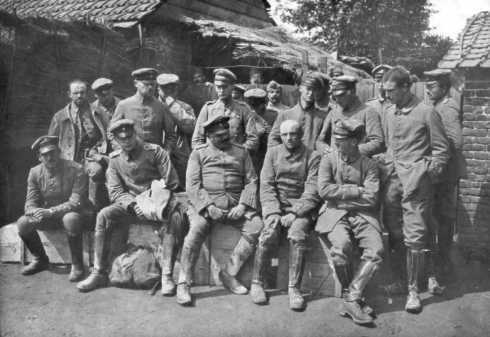 Framed Print : German prisoners of war, Ypres, Belgium, 1914 Framed Print : German prisoners of war, Ypres, Belgium, 1914
