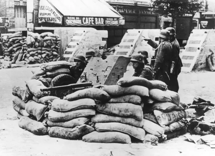 Framed Print : German soldiers with captured French barricade, near Paris, June 1940 Framed Print : German soldiers with captured French barricade, near Paris, June 1940