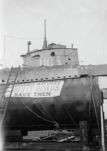 German U-Boat in N.Y., 25 Oct 1917. Creator: Bain News Service