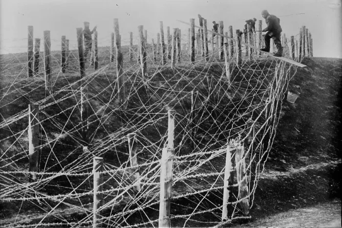 Framed Print : Germans fixing barbed wire tangle, between c1914 and c1915. Creator: Bain News Service Framed Print : Germans fixing barbed wire tangle, between c1914 and c1915. Creator: Bain News Service