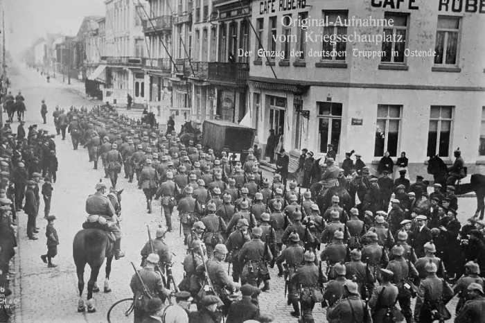 Framed Print : Germans in Ostend, between 1914 and c1915. Creator: Bain News Service Framed Print : Germans in Ostend, between 1914 and c1915. Creator: Bain News Service