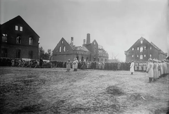Framed Print : Germans in a town in Russian Poland holding religious service, between 1914 and c1915. Creator: Bain News Service Framed Print : Germans in a town in Russian Poland holding religious service, between 1914 and c1915. Creator: Bain News Service