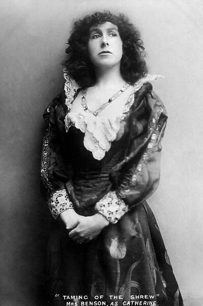Gertude Constance Cockburn, English actress, early 20th century. Artist: J Caswall Smith