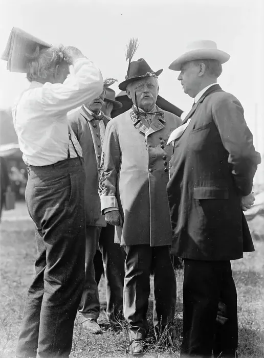Framed Print : Gettysburg Reunion: G.A.R. & U.C.V. 1913. Creator: Harris & Ewing. Gettysburg Reunion: G.A.R. & U.C.V. 1913. Creator: Harris & Ewing Framed Print : Gettysburg Reunion: G.A.R. & U.C.V. 1913. Creator: Harris & Ewing. Gettysburg Reunion: G.A.R. & U.C.V. 1913. Creator: Harris & Ewing