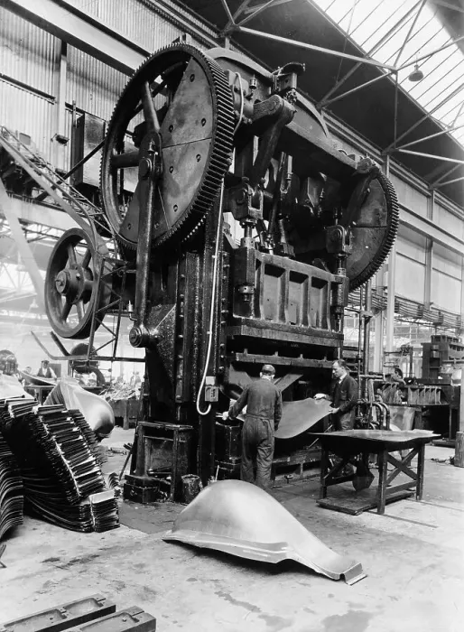 Framed Print : Giant press, Vauxhall factory, Luton, Bedfordshire, 1935 Framed Print : Giant press, Vauxhall factory, Luton, Bedfordshire, 1935