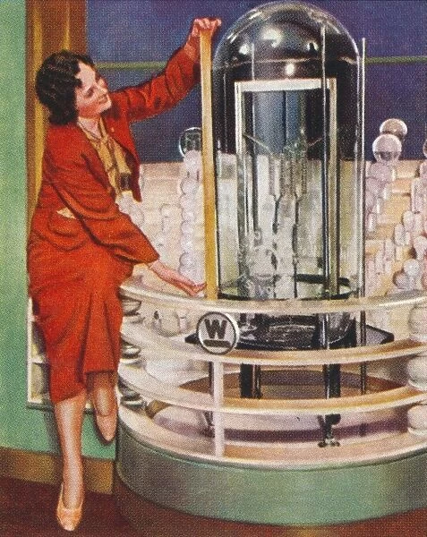 Gigantic electric lamp, 1938
