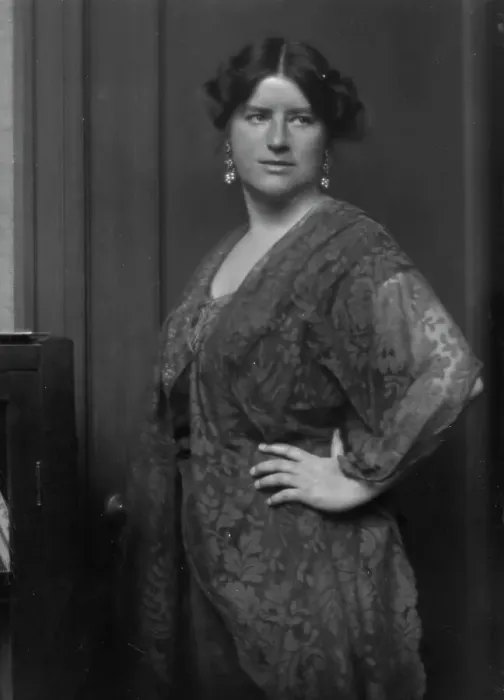 Framed Print : Gilmore, Inez Haynes, Mrs. portrait photograph, 1913. Creator: Arnold Genthe Framed Print : Gilmore, Inez Haynes, Mrs. portrait photograph, 1913. Creator: Arnold Genthe