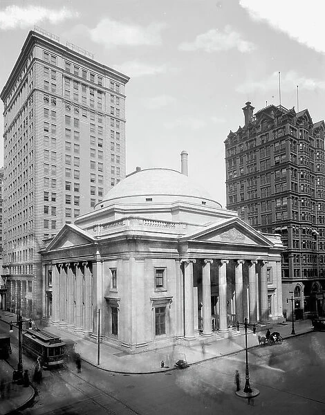 Girard Trust building, Philadelphia, Pa. between 1905 and 1920. Creator: Unknown