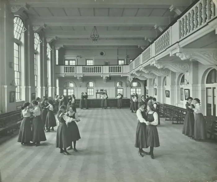 Framed Print : Girls dancing in the assembly hall, Clapham Secondary School, London, 1910 Framed Print : Girls dancing in the assembly hall, Clapham Secondary School, London, 1910