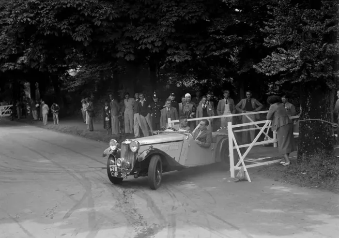 Framed Print : GL Boughtons Singer B37, winner of a premier award at the MCC Torquay Rally, July 1937 Framed Print : GL Boughtons Singer B37, winner of a premier award at the MCC Torquay Rally, July 1937