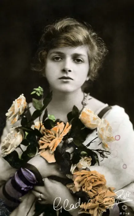 Framed Print : Gladys Cooper (1888-1971), English actress, early 20th century Framed Print : Gladys Cooper (1888-1971), English actress, early 20th century