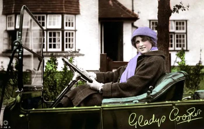 Framed Print : Gladys Cooper (1888-1971), English actress, early 20th century. Artist: Rotary Photo Framed Print : Gladys Cooper (1888-1971), English actress, early 20th century. Artist: Rotary Photo