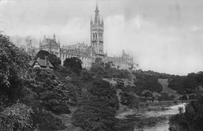 Framed Print : Glasgow University, Glasgow, early 20th century Framed Print : Glasgow University, Glasgow, early 20th century