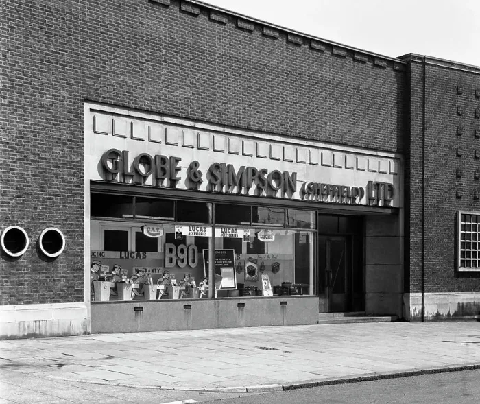 Framed Print : Globe & Simpson shop window, Nottingham, Nottinghamshire, 1961 Framed Print : Globe & Simpson shop window, Nottingham, Nottinghamshire, 1961