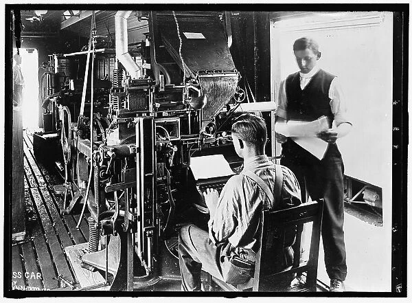 G.N. Press Car, between 1913 and 1918. Creator: Harris & Ewing. G.N. Press Car, between 1913 and 1918. Creator: Harris & Ewing