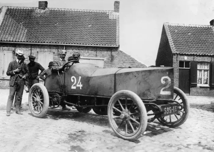 Framed Print : Gobron Brillie, Rigolly at Ostend Speed Trials 1904. Creator: Unknown Framed Print : Gobron Brillie, Rigolly at Ostend Speed Trials 1904. Creator: Unknown
