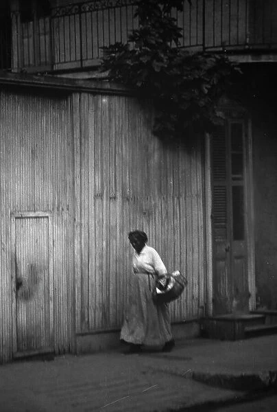 Going to market, New Orleans, between 1920 and 1926. Creator: Arnold Genthe