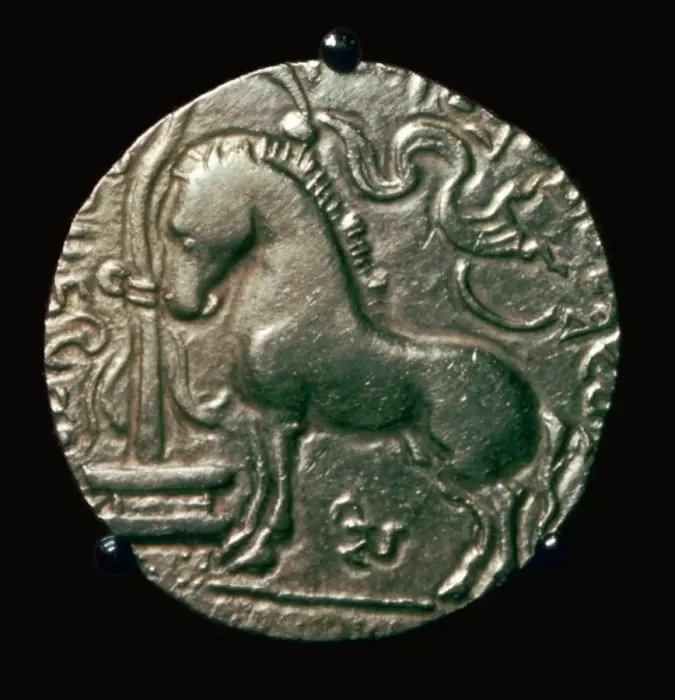 Framed Print : Gold coin of King Samudra Gupta, 4th century Framed Print : Gold coin of King Samudra Gupta, 4th century